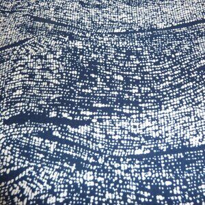 Fabric with random pattern of navy blue and white waves 95% cotton, 5% polyester